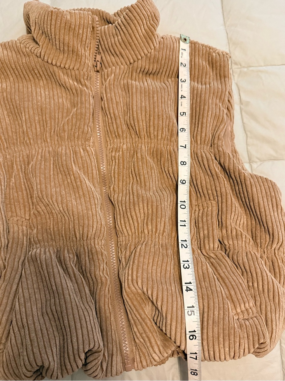 CALI 1850 Corduroy Cropped Puffer Vest Tan Beige Size M - Picture 11 of 11